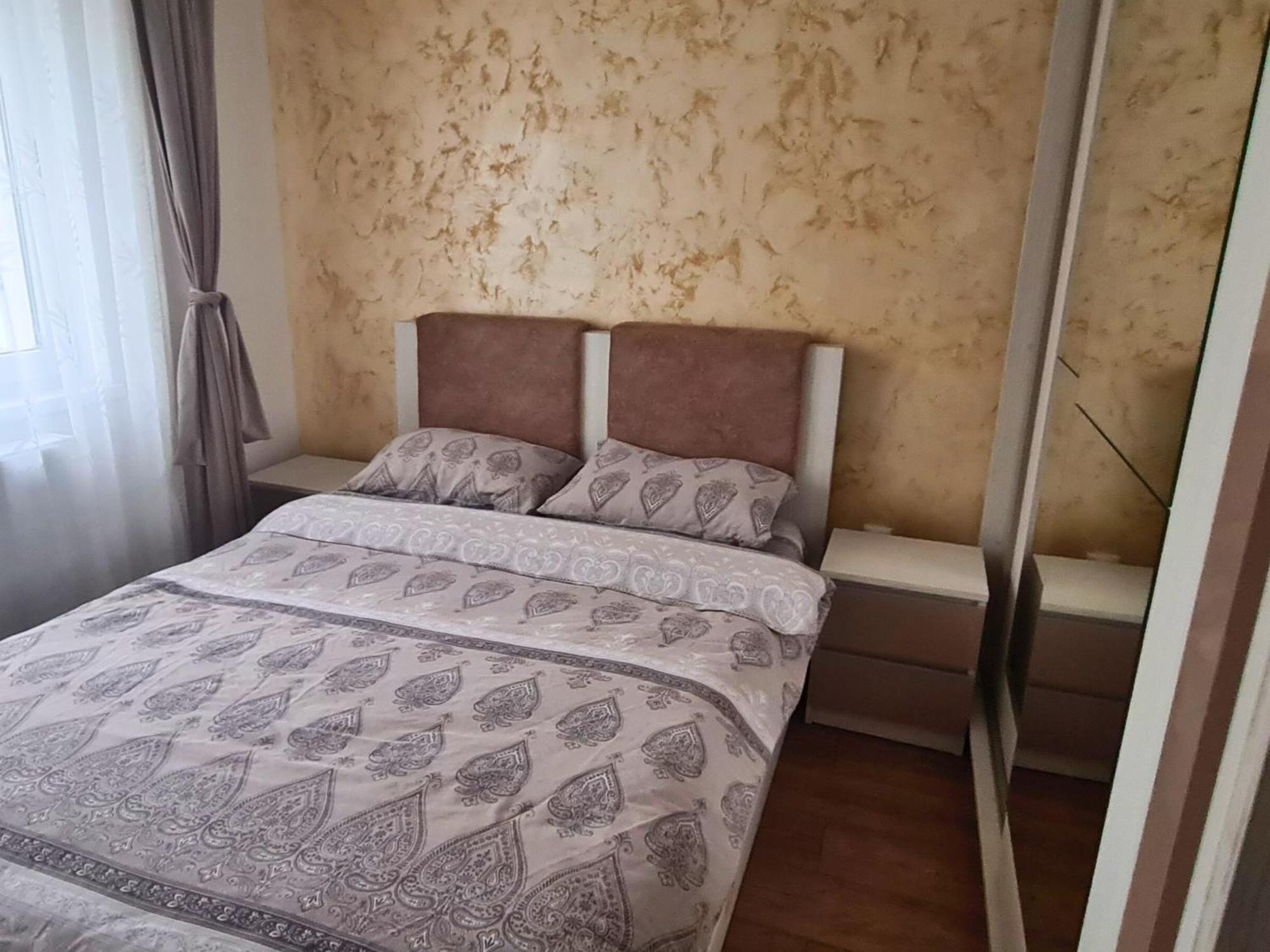 Cozy Apartment- Zona Centrala باكاو المظهر الخارجي الصورة