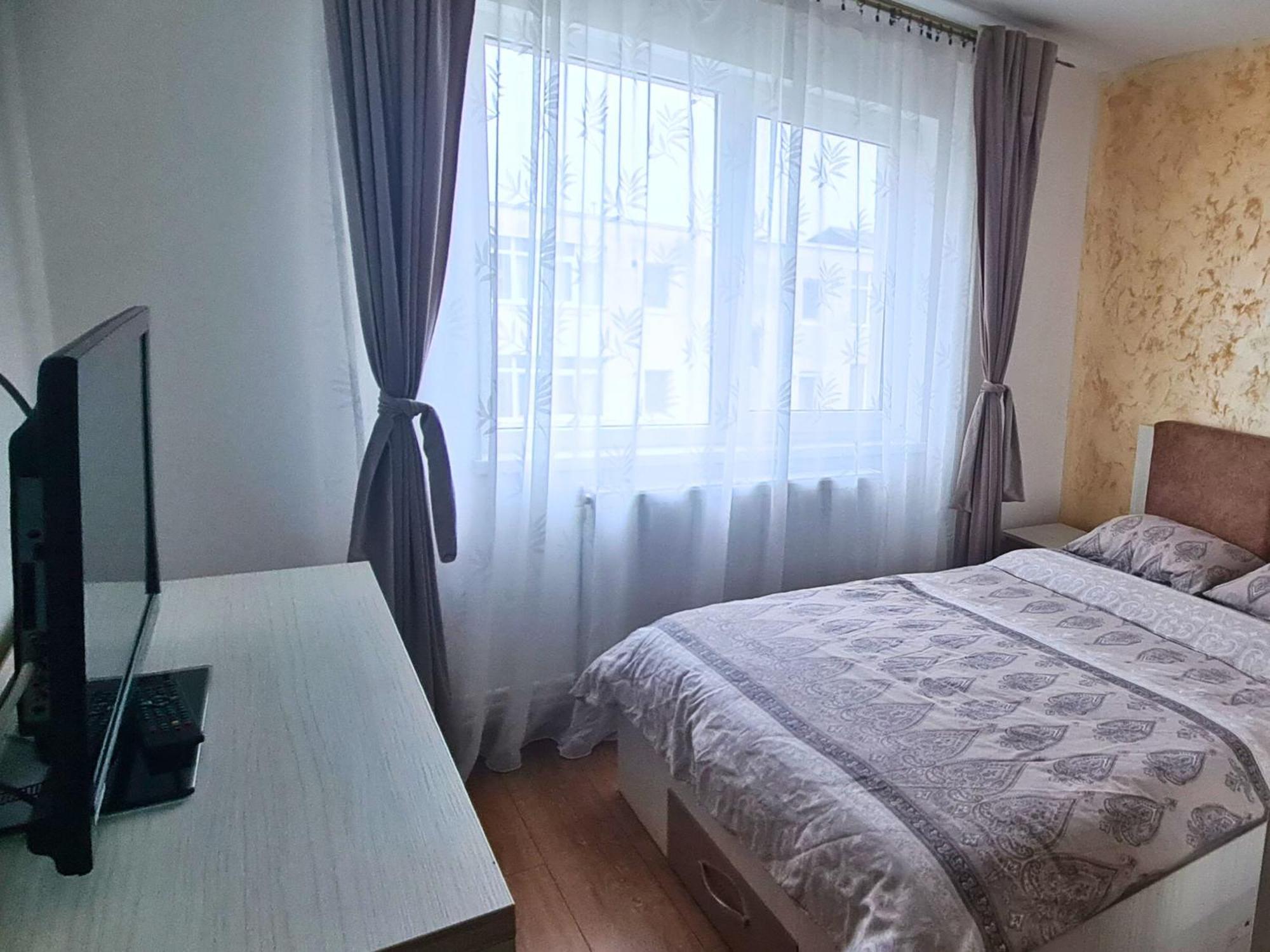 Cozy Apartment- Zona Centrala باكاو المظهر الخارجي الصورة